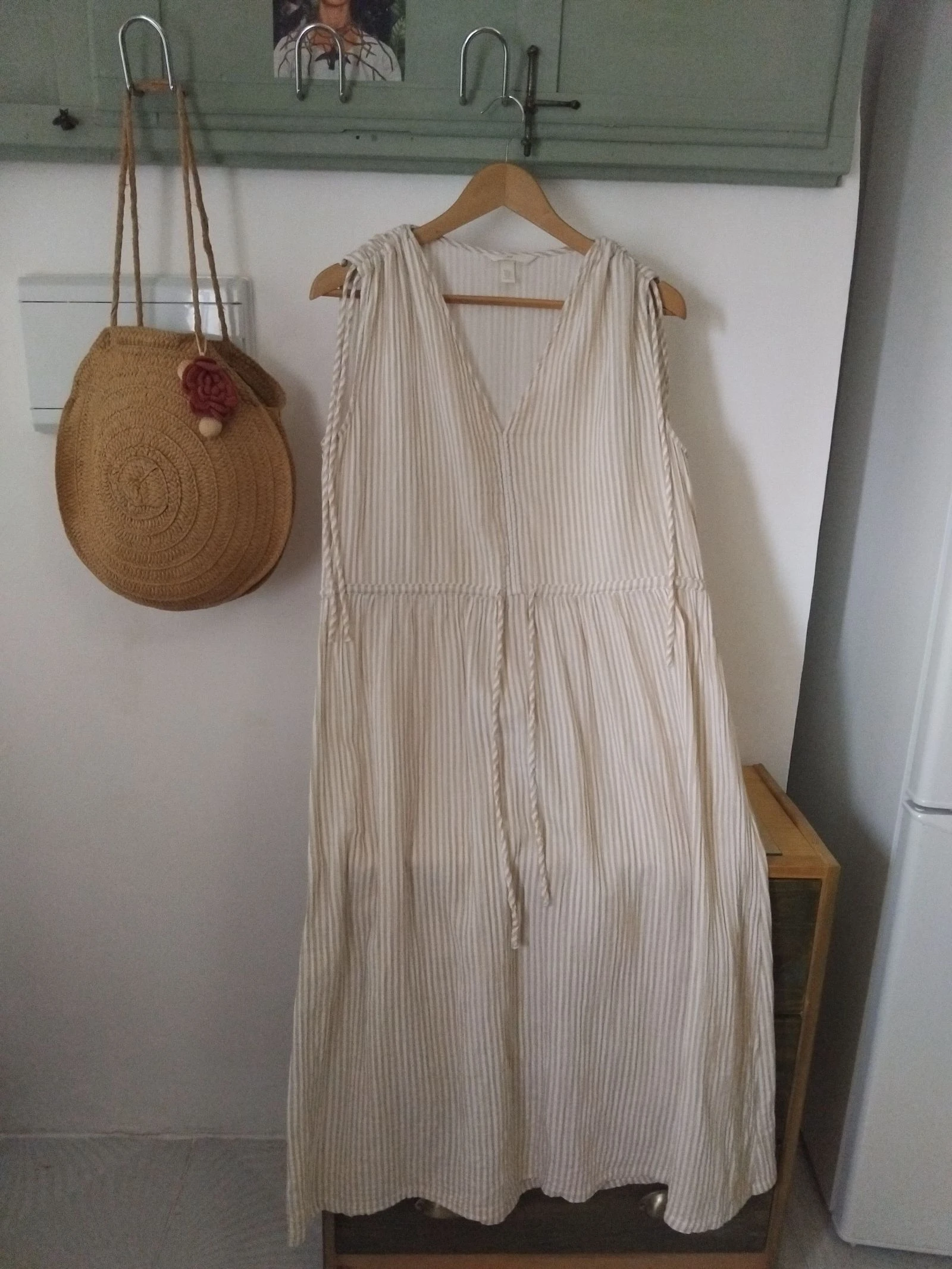Vestido H&M solo hago envíos x Correos oficina y domicilio 
